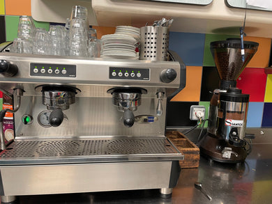Cafés des Alpes Machine Reneka reconditionnée 